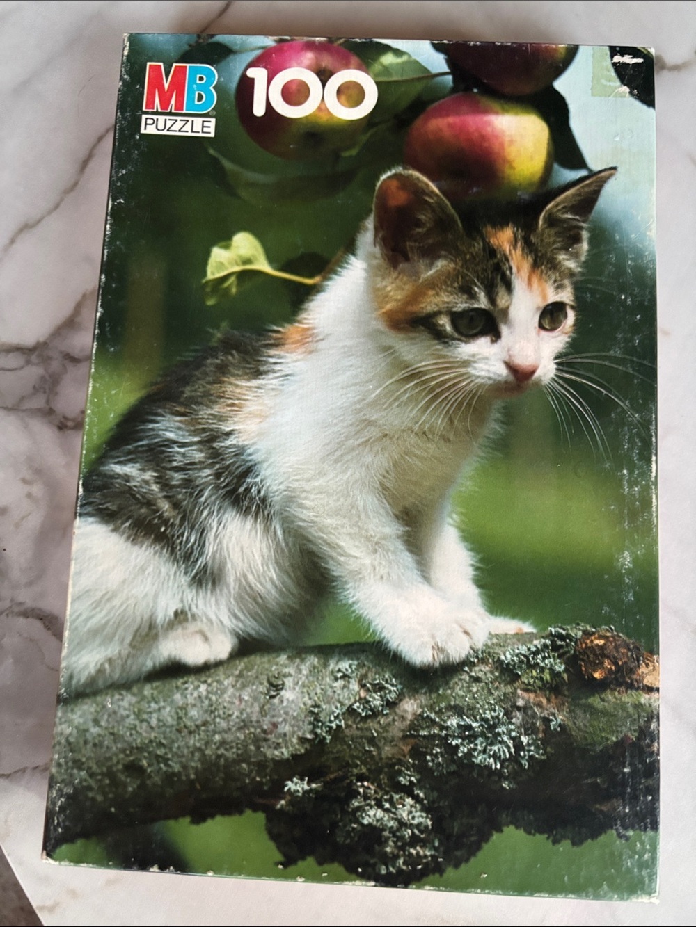 MB Puzzle 100-Piece Kit - Calico Kitten Design (White, Orange, Black)